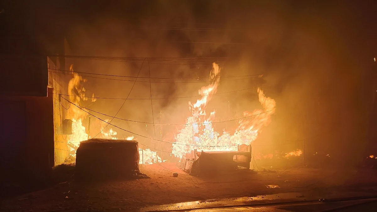 <div class="paragraphs"><p>فائل علامتی تصویر آئی اے این ایس</p></div>