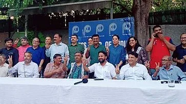 <div class="paragraphs"><p>فائل تصویریو این آئی</p></div>