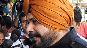 نوجوت سنگھ سدھو نے کہا: 'پنجاب آمدنی سے نہیں قرض پر چل رہا ہے'