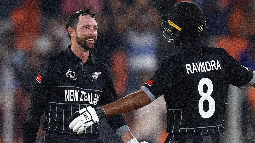 <div class="paragraphs"><p>ڈیوون کانوے اور رچن رویندر، تصویر <a href="https://twitter.com/BLACKCAPS">@BLACKCAPS</a></p></div>