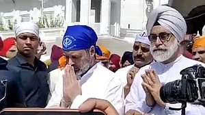 راہل گاندھی امرتسر پہنچے، سورن مندر کا کیا دورہ
