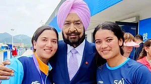 ایشیائی کھیل: راجیشوری نے شوٹنگ میں جیتا چاندی کا تمغہ، والد نے ہندوستان کو دلایا تھا گولڈ میڈل