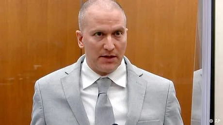 جارج فلائیڈ کے قاتل سابق پولیس افسر پر جیل میں چاقو سے حملہ