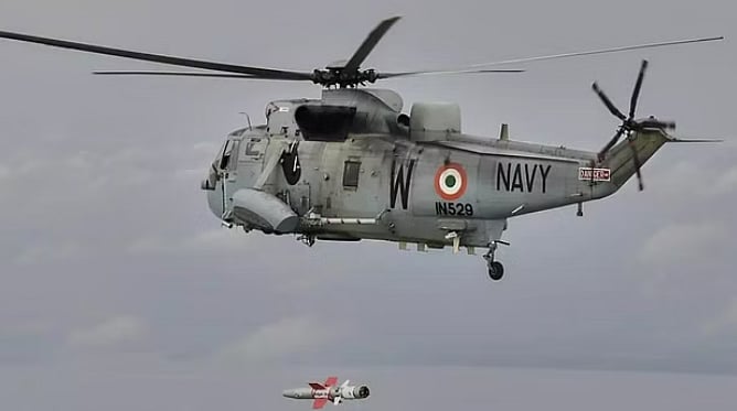 دفاعی شعبہ میں ہندوستان نے بڑھایا بڑا قدم، سودیشی اینٹی شپ میزائل کا کامیاب تجربہ