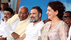 نئے سال پر کھڑگے، راہل اور پرینکا گاندھی کے پیغامات، آئین، روزگار اور سماجی ہم آہنگی پر زور