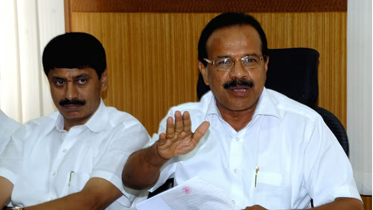 <div class="paragraphs"><p>سدانند گوڑا، تصویر سوشل میڈیا</p></div>