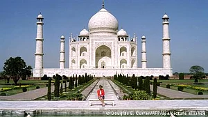 بھارت: 'تاج محل مغلوں کی تعمیر نہیں'، تاریخ درست کرانے کا مقدمہ