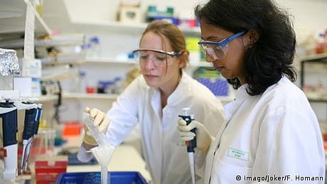 چھ سال میں بیرون ملک زیر تعلیم چار سو سے زائد بھارتی طلبہ کی موت