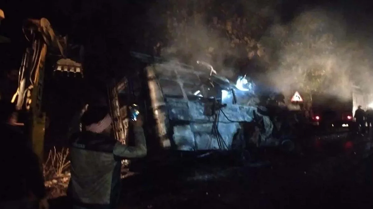 <div class="paragraphs"><p>سوشل میڈیا</p></div>