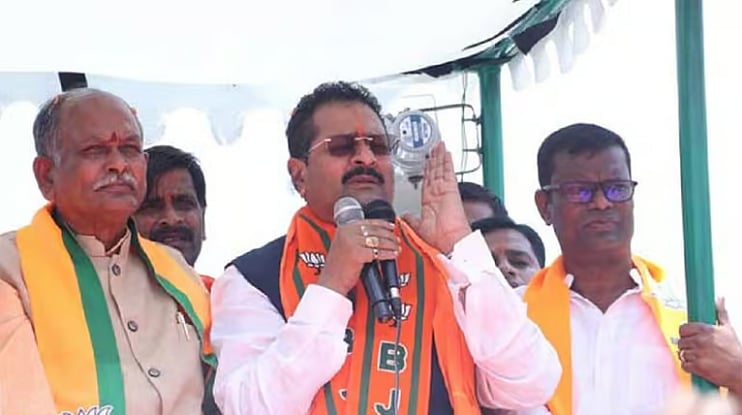 کرناٹک: بی جے پی رکن اسمبلی یتنال نے پھر کھولی پارٹی کی قلعی، اسمبلی میں لگایا سنگین الزام