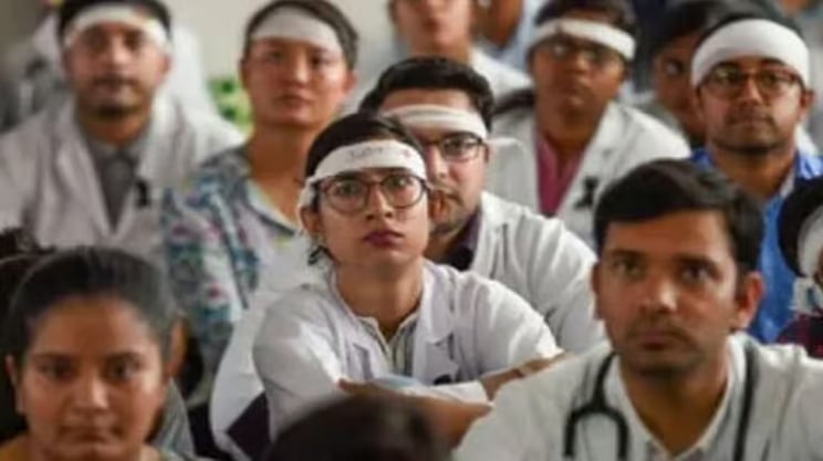 ہریانہ میں ڈاکٹروں کی ہڑتال سے نظامِ صحت کی حالت ابتر، علاج کے لیے در در بھٹک رہے مریض