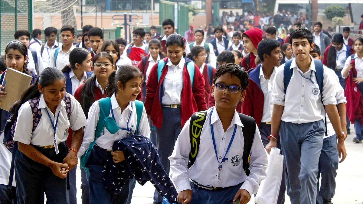 <div class="paragraphs"><p>اسکولی طلبا کی علامتی تصویر / آئی اے این ایس</p></div>