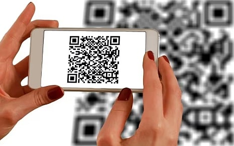 گھوٹالے باز آپ کی جانکاری چرانے کے لیے نقلی ’کیو آر کوڈ‘ کا کر رہے استعمال!