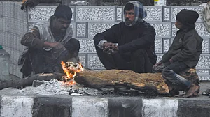 دہلی-این سی آر سمیت شمالی ہندوستان میں شدید سردی سے 3 دن تک کوئی راحت نہیں