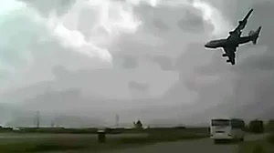 فوجی تربیت کے دوران ایرانی پاسدارانِ انقلاب کا طیارہ حادثہ کا شکار، کمانڈر جنرل سمیت 2 افراد ہلاک