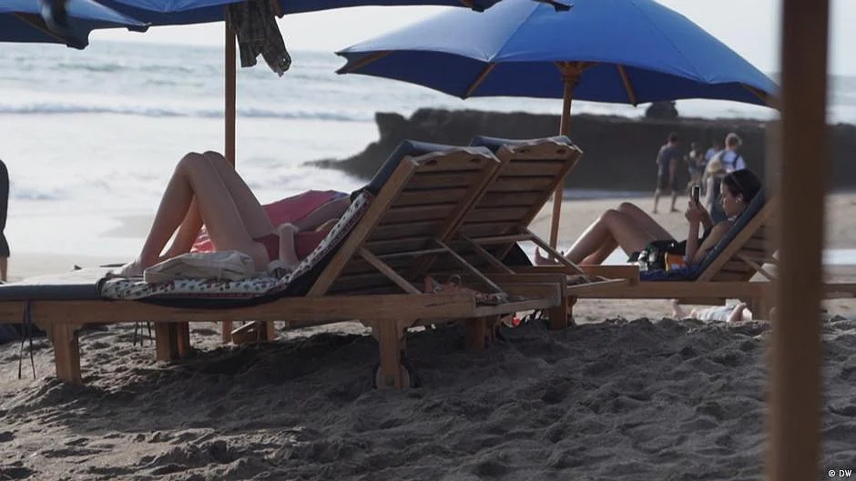 انڈونیشی جزیرے بالی پر سیاحتی ٹیکس متعارف