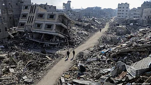 غزہ میں اسرائیلی حملوں میں صحافی سمیت 22 فلسطینی ہلاک، مواصلاتی نظام متاثر ہونے کا خطرہ