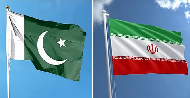 <div class="paragraphs"><p>ایران اور پاکستان کا قومی پرچم</p></div>