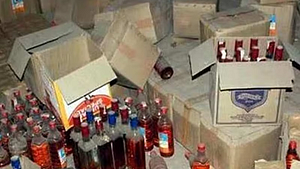 <div class="paragraphs"><p>شراب کی بوتلیں / تصویر آئی اے این ایس </p></div>