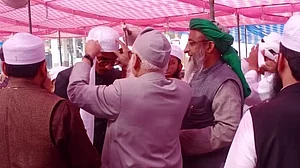 قرآن کی خدمت کرنے والے اللہ کے منتخب اور معتمد بندے ہیں: مفتی ابوالقاسم نعمانی