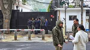 دہلی کے وزیر اعلیٰ اروند کیجریوال کی رہائش گاہ پہنچی کرائم برانچ، پولیس سیکورٹی میں اضافہ