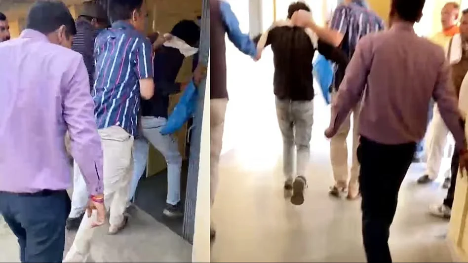 <div class="paragraphs"><p>کسان کے ساتھ مارپیٹ : تصویر / ویڈیو گریب</p></div>