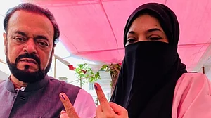 مسلمان نہیں لیکن مسلمانوں کا ووٹ چاہئے: ابوعاصم اعظمی