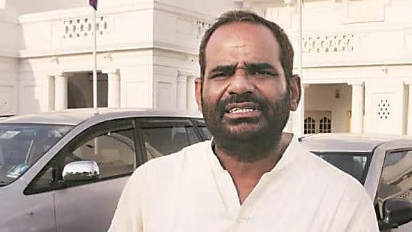 <div class="paragraphs"><p>بی جے پی رکن پارلیمنٹ رمیش بدھوڑی، تصویر&nbsp;<a href="https://twitter.com/TSP_President">@TSP_President</a></p></div>