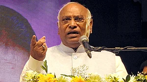 مودی لداخ کے لوگوں کو دھوکہ دے رہے ہیں: ملکارجن کھڑگے