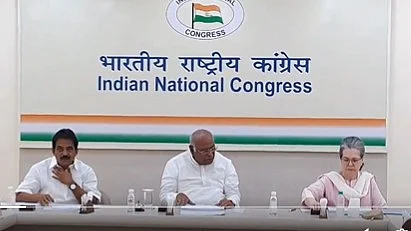 <div class="paragraphs"><p>ویڈیو گریب آئی این سی</p></div>