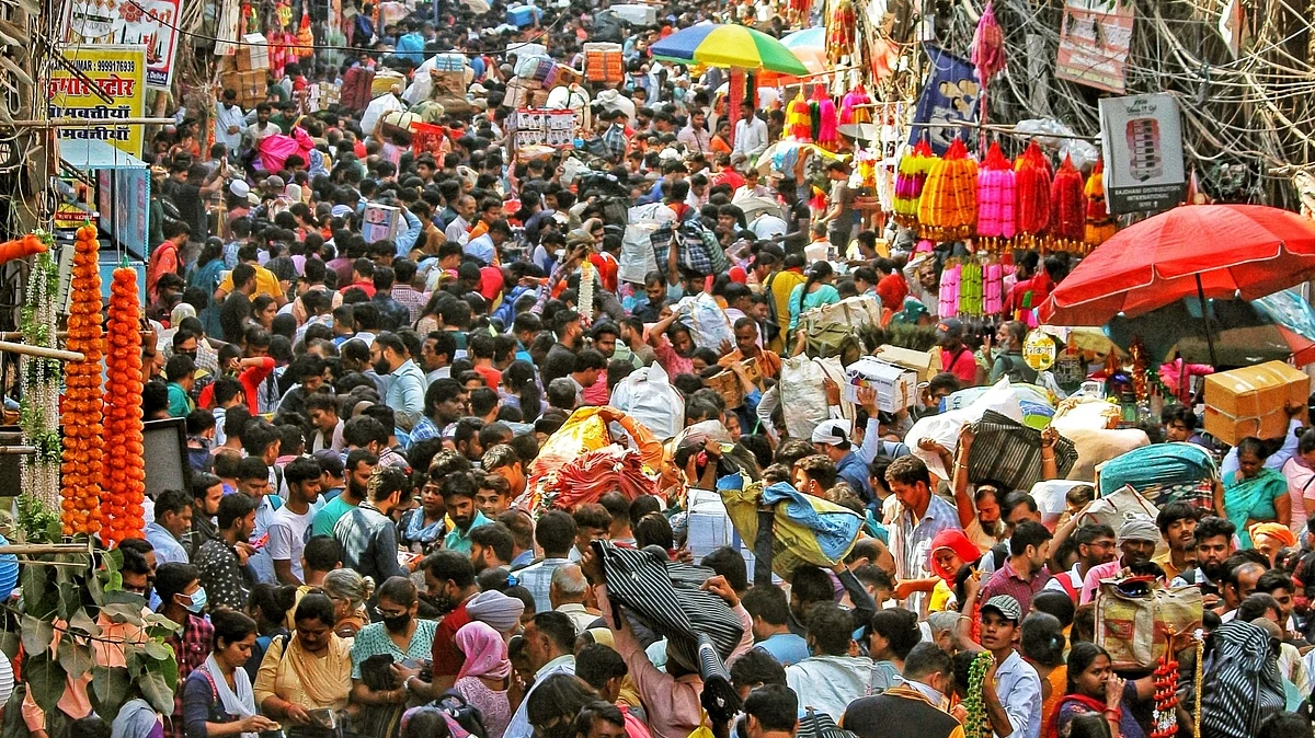 جنوبی ایشیا: آبادی میں آگے لیکن روزگار کے مواقع میں پیچھے