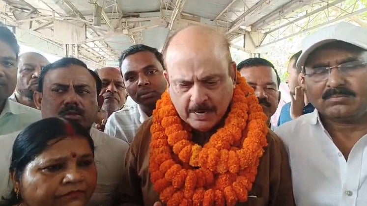 لوک سبھا انتخاب 2024: کٹیہار سے کانگریس امیدوار طارق انور نے حلقۂ انتخاب کا کیا دورہ، لوگوں نے کیا پرجوش استقبال