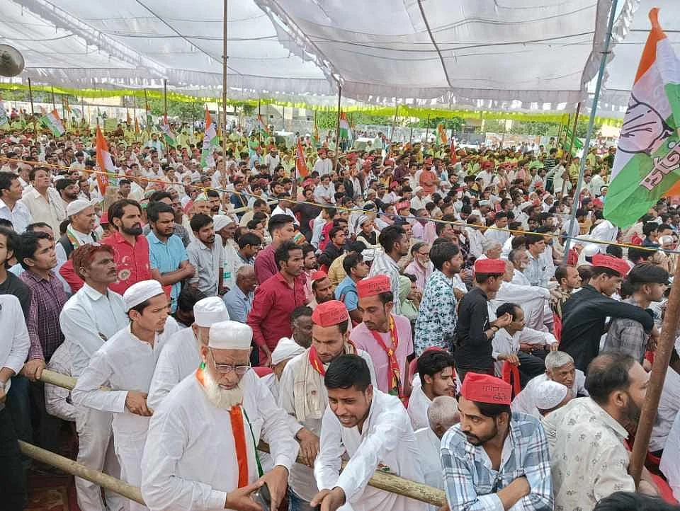’دنیا کی کوئی طاقت نہیں جو آئین بدل دے‘، امروہہ میں راہل گاندھی اور اکھلیش یادو نے ایک ساتھ کیا مودی حکومت پر حملہ
