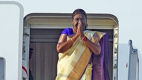 مرمو نے عید الفطر پر ہم وطنوں کو مبارکباد دی