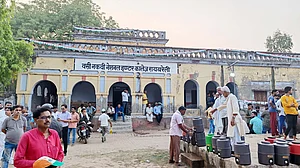 گراؤنڈ رپورٹ: رائے بریلی کے ہیں راہل اور راہل کی ہے رائے بریلی!