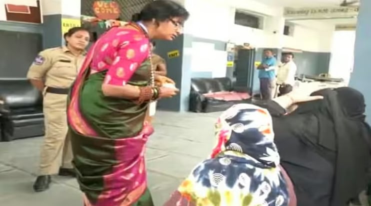 حیدر آباد سے بی جے پی امیدوار مادھوی لتا کے خلاف کیس درج، برقع نشیں خواتین سے بدسلوکی کا الزام، ویڈیو وائرل