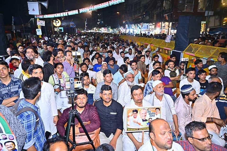 جامع مسجد چوک پر منعقدہ ’انڈیا اتحاد‘ کے جلسہ میں نظر آیا عوامی سیلاب، عمران پرتاپ گڑھی کی بھی شرکت