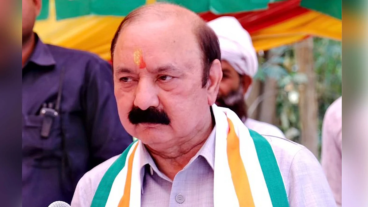 <div class="paragraphs"><p>کشوری لال شرما</p></div>