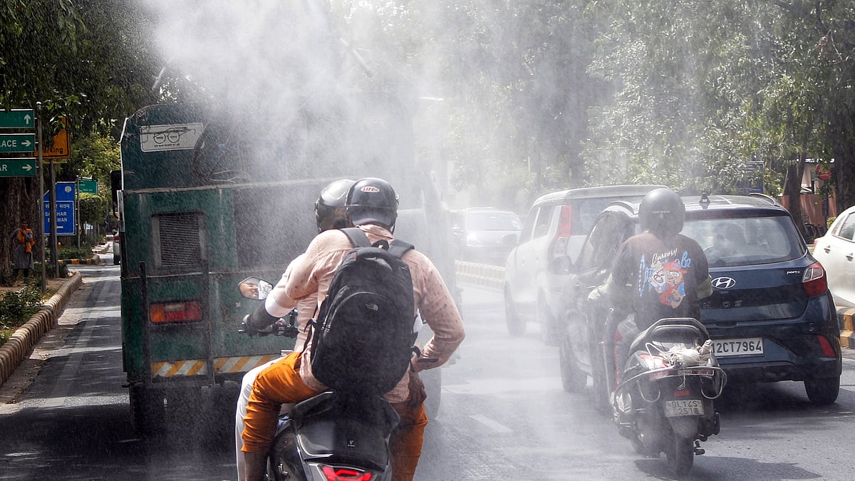 ہماچل، اتراکھنڈ کے بعد دہلی میں اچانک موسم بدلا، گرمی سے ملی راحت