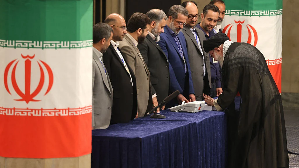 <div class="paragraphs"><p>ایران کے صدارتی انتخاب / Getty Images</p></div>