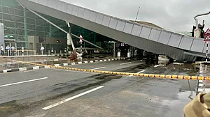 دہلی ایئرپورٹ حادثے میں مرنے والا ٹیکسی ڈرائیور اپنے گھر کا اکلوتا کمانے والا تھا