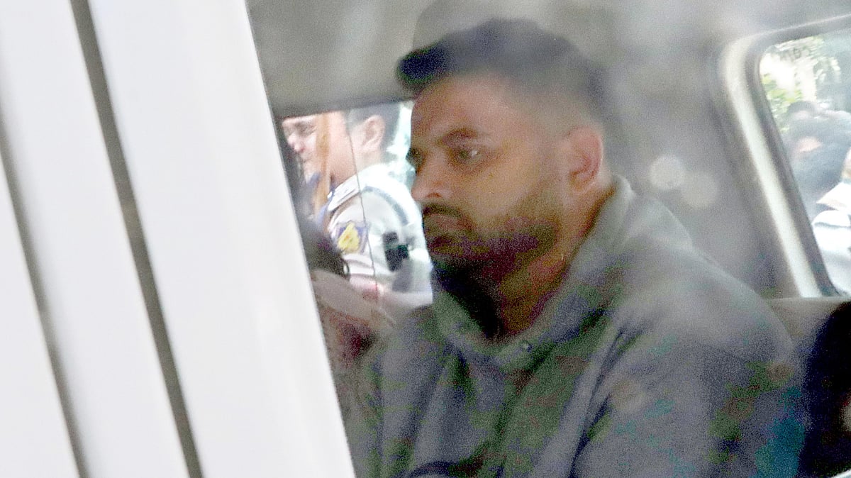 عصمت دری معاملہ میں قصوروار سابق رکن پارلیمنٹ پرجول ریونّا کو ملی عمر قید کی سزا، 11 لاکھ روپے کا جرمانہ بھی عائد