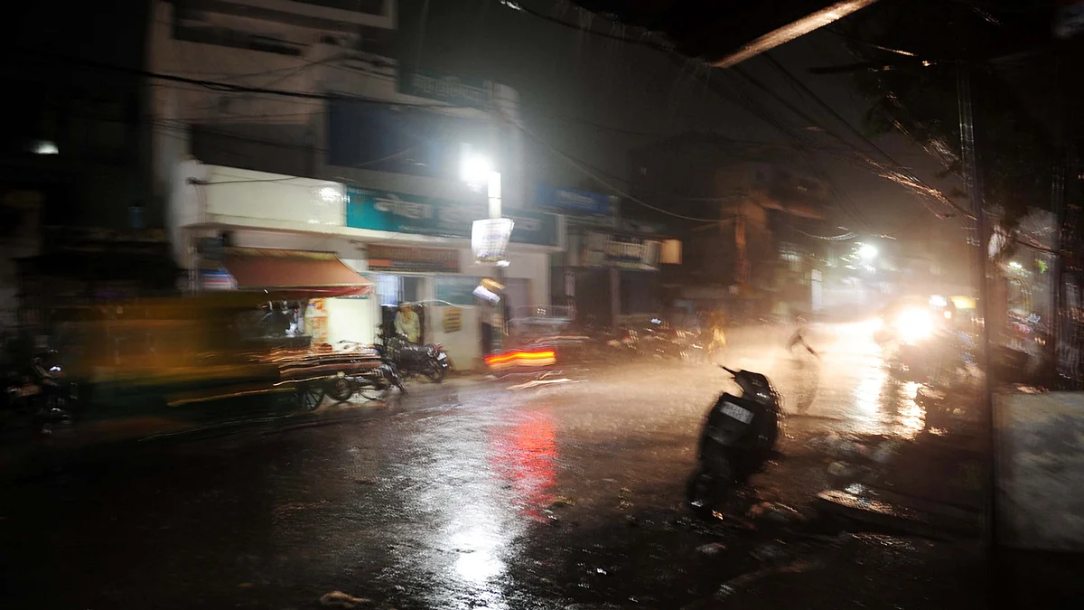 <div class="paragraphs"><p>دہلی میں بارش / تصویر یو این آئی</p></div>