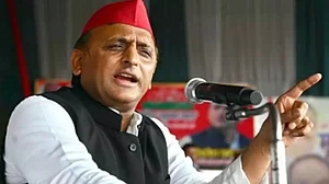 ’پی ڈی اے اب مزید ذلت برداشت نہیں کرے گا‘، چیف جسٹس پر جوتا پھینکنے کے واقعے پر اکھلیش یادو کی سخت مذمت