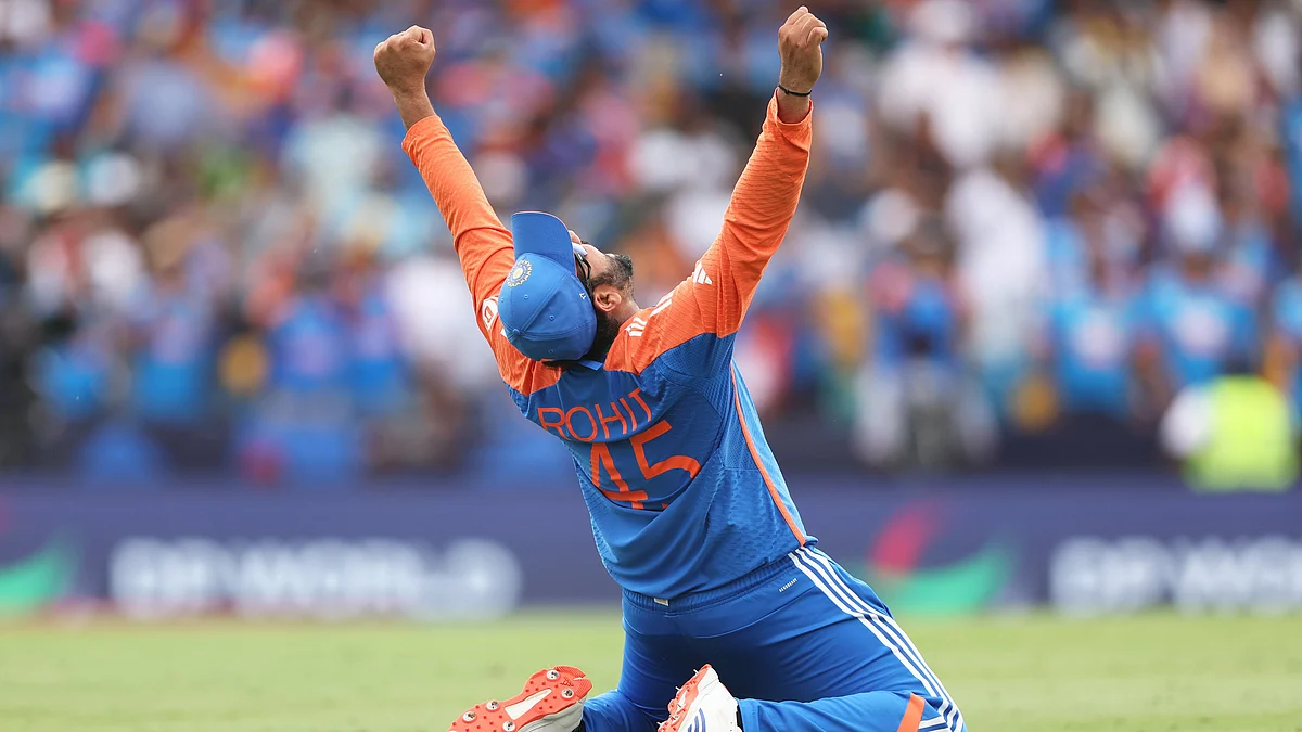 <div class="paragraphs"><p>ہندوستان کی جیت کے بعد خوشی کا اظہار کرتے کپتان روہت شرما، تصویر&nbsp;<a href="https://x.com/BCCI">@BCCI</a></p></div>