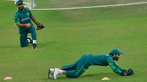 مسلسل اپنی ہی غلطیوں کا خمیازہ بھگت رہی ہے پاکستانی کرکٹ ٹیم