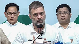 اسمرتی ایرانی کے خلاف غیر مہذب زبان کا استعمال نہ کریں، راہل گاندھی کی لوگوں سے اپیل