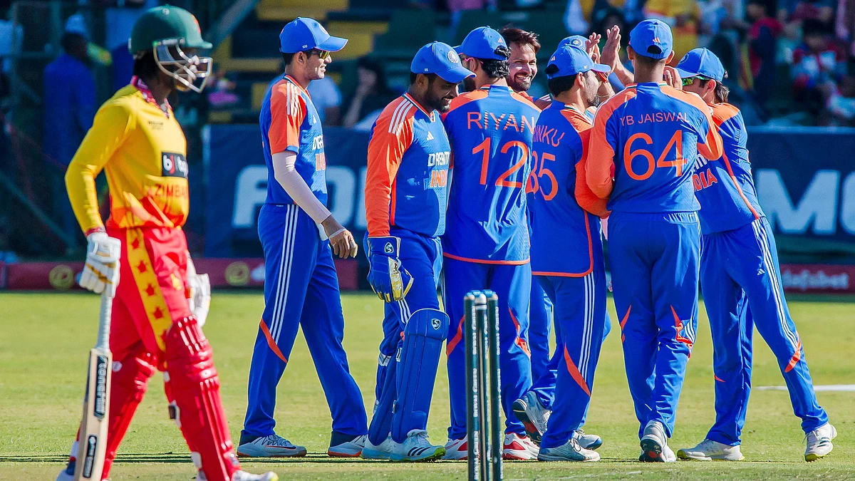 <div class="paragraphs"><p>خوشی کا اظہار کرتے ٹیم انڈیا کے کھلاڑی / آئی اے این ایس</p></div>