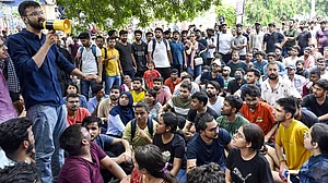 دہلی کے آئی اے ایس کوچنگ سینٹر میں سیلاب سے ہلاک ہونے والے 3 طلباء کون تھے؟