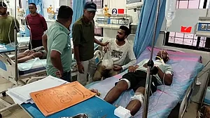 چھتیس گڑھ کی بیجاپور-سکما سرحد پر نکسلیوں نے کیا آئی ای ڈی دھماکہ، 2 فوجی شہید، 4 زخمی